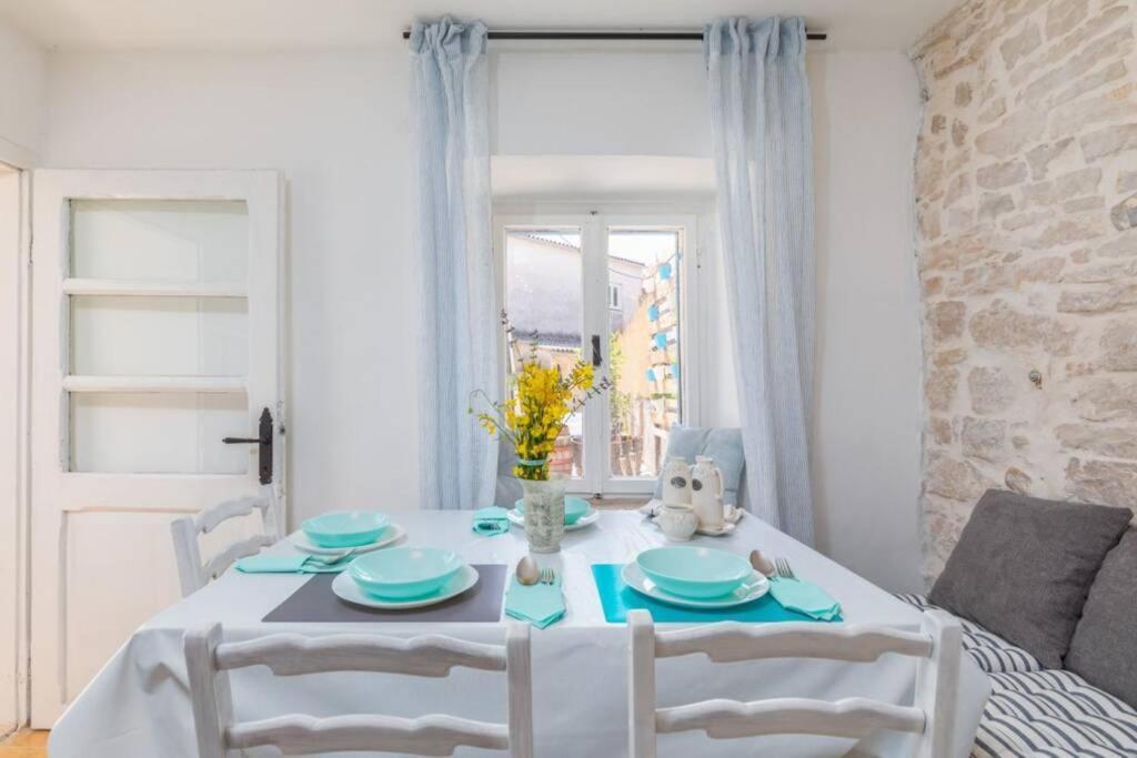 Villa Casa Di Pietra Matelici Divšići Exterior foto